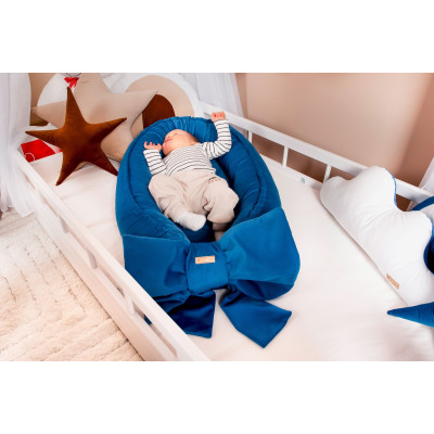 Babynestchen mit Schleife Babynestchen mit Schleife